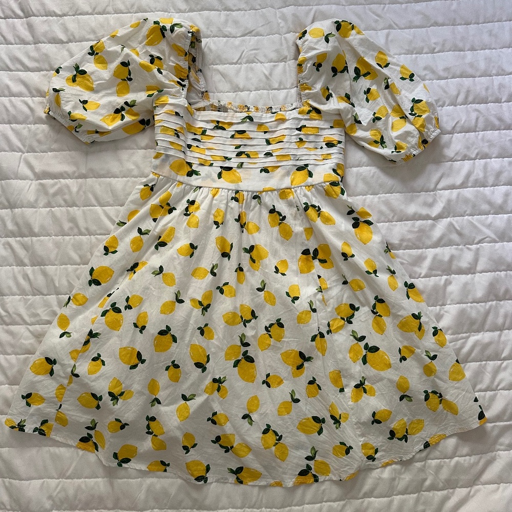 Francesca's Mi Ami XS Lemon Print Mini Dress